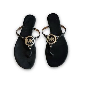 💖SOLD ON ANOTHER PLATFORM💖 MICHAEL KORS SANDALS SIZE 10